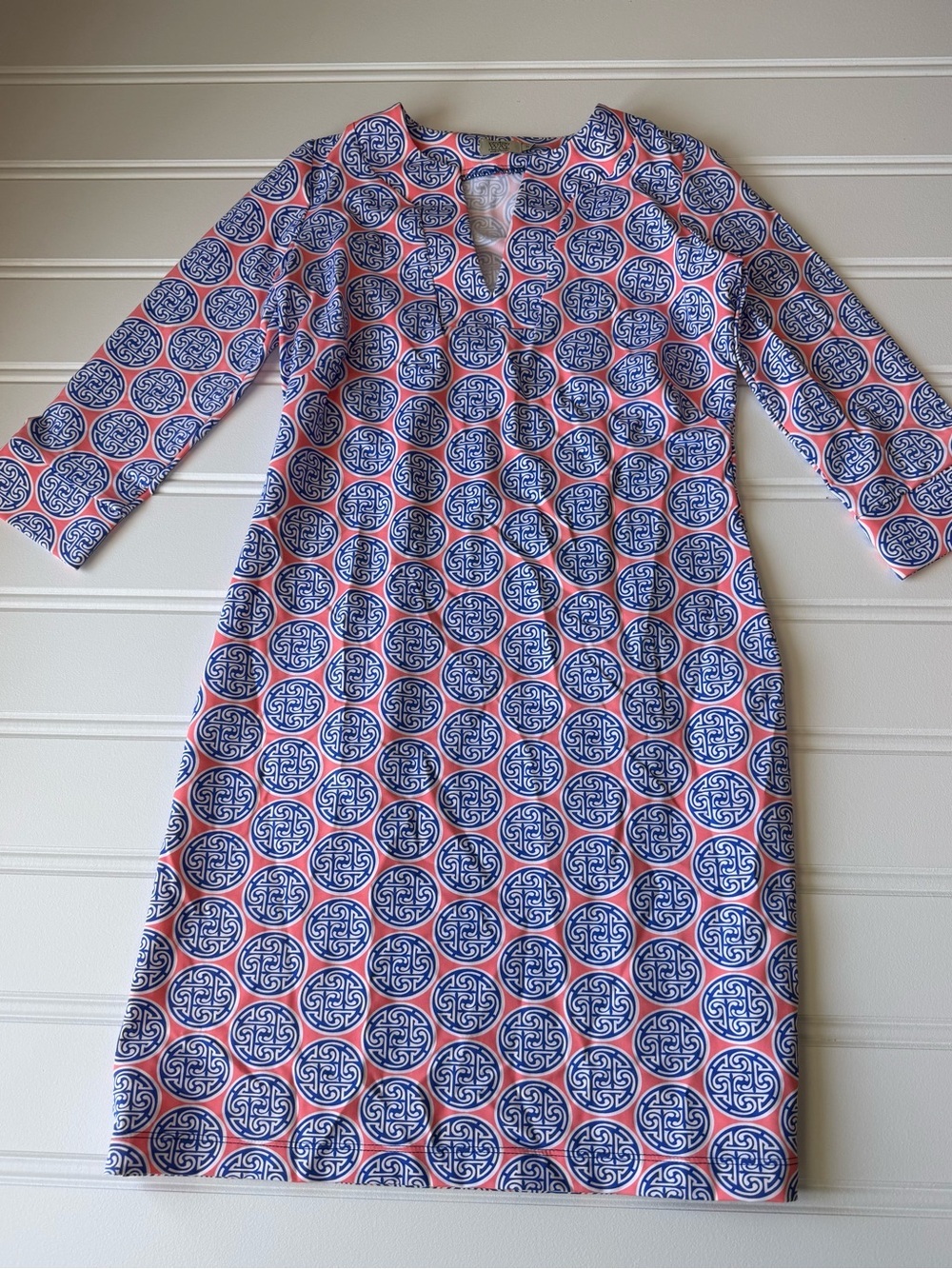 Katherine Way Mini Shift Dress Women's XS Stretch Medallion Print 2010